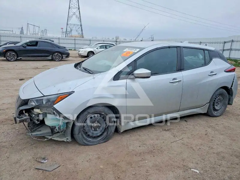 2023 Nissan LEAF фото