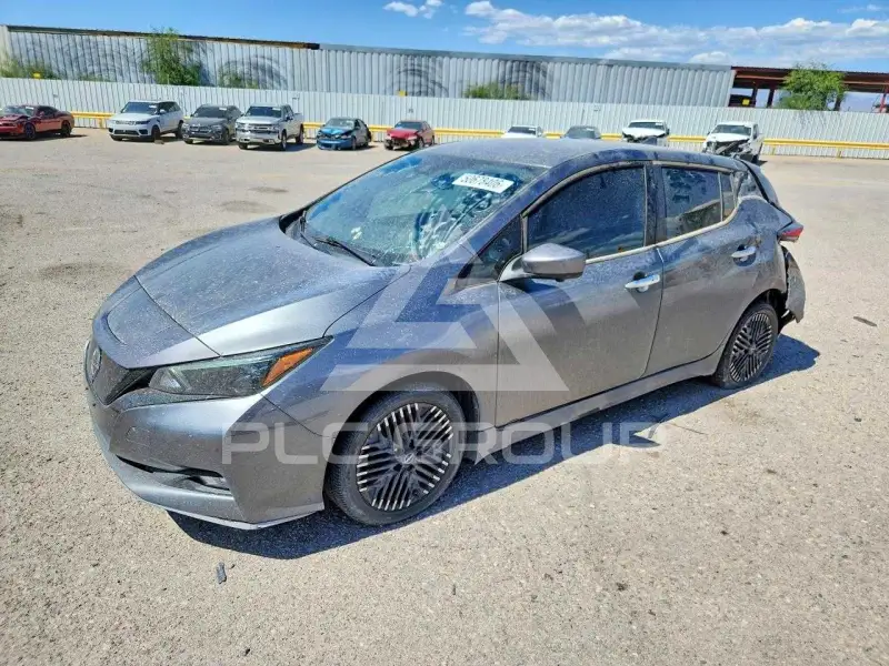 2023 Nissan LEAF фото