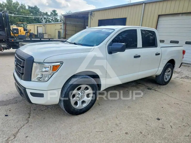 2023 Nissan TITAN фото