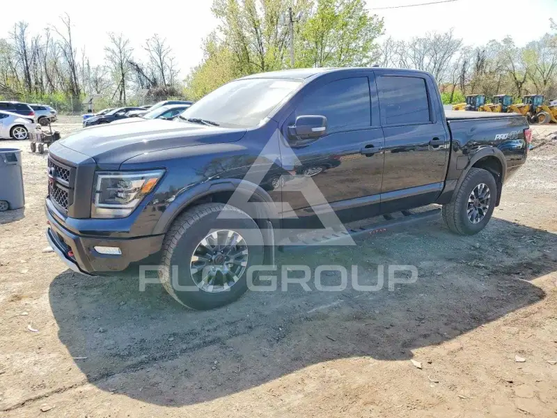 2023 Nissan TITAN фото