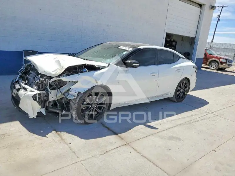 2023 Nissan MAXIMA photo