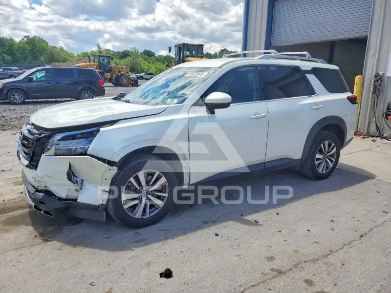 2023 Nissan PATHFINDER фото
