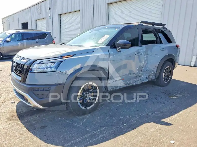 2023 Nissan PATHFINDER фото