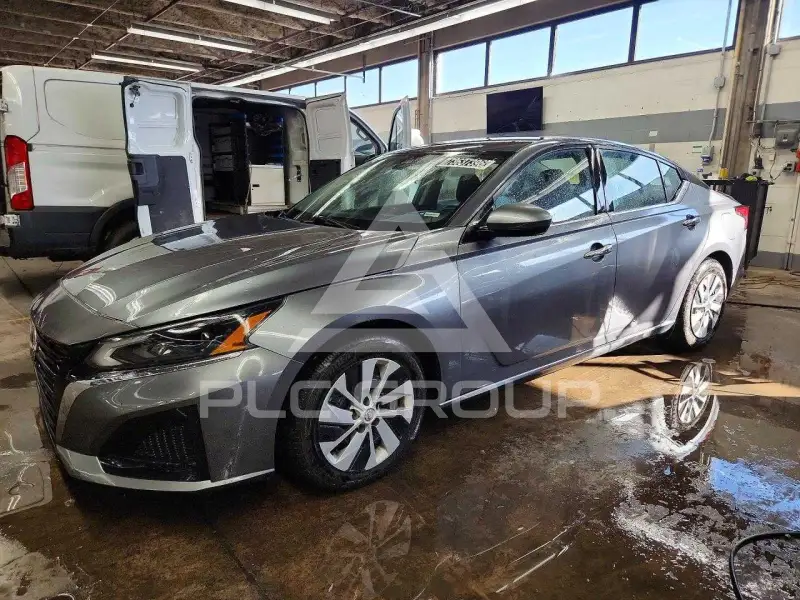 2023 Nissan ALTIMA photo