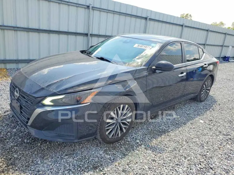 2023 Nissan ALTIMA photo
