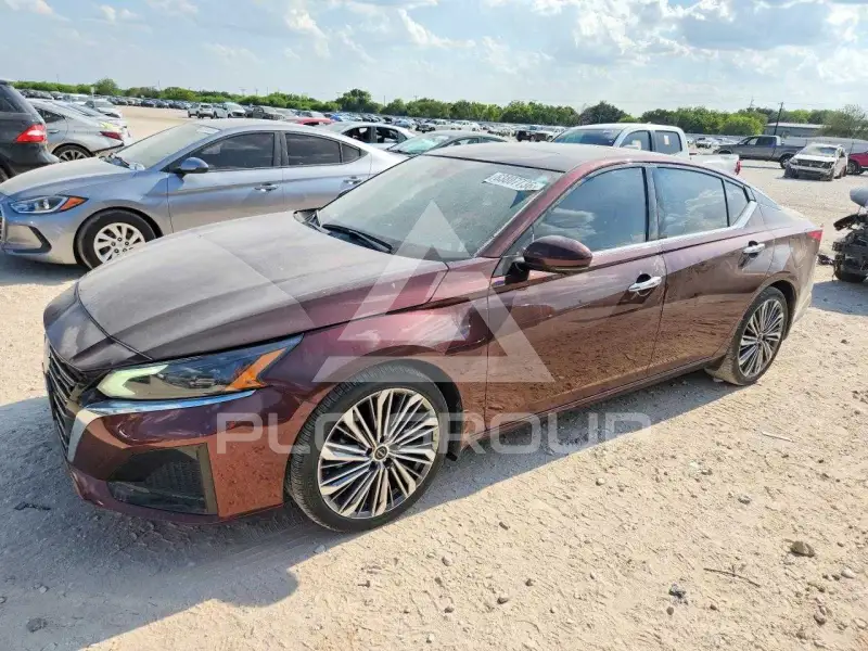 2023 Nissan ALTIMA photo
