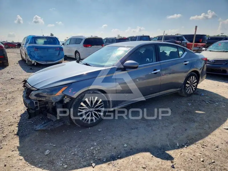 2023 Nissan ALTIMA photo
