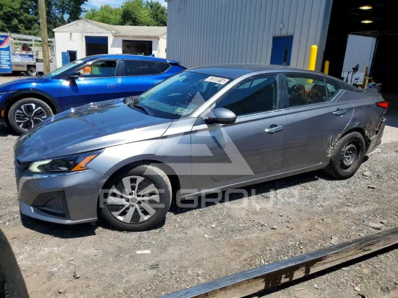 2023 Nissan ALTIMA photo