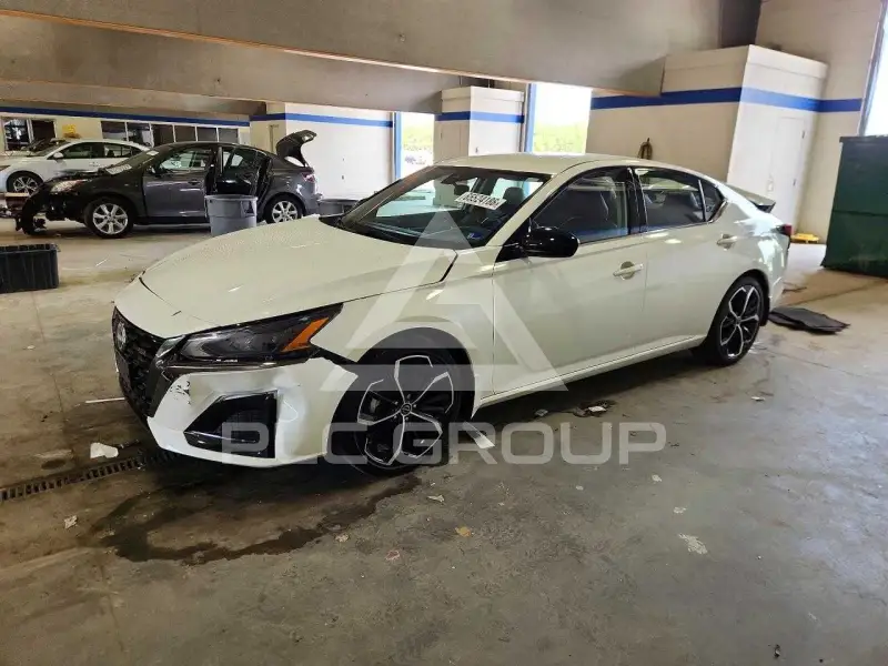 2023 Nissan ALTIMA photo