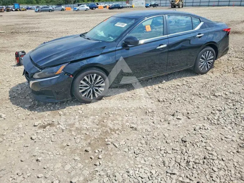 2023 Nissan ALTIMA photo