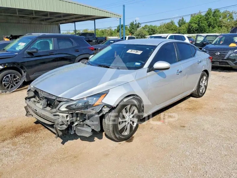 2023 Nissan ALTIMA photo