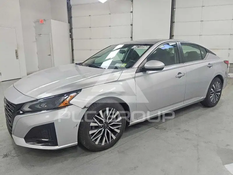 2023 Nissan ALTIMA photo