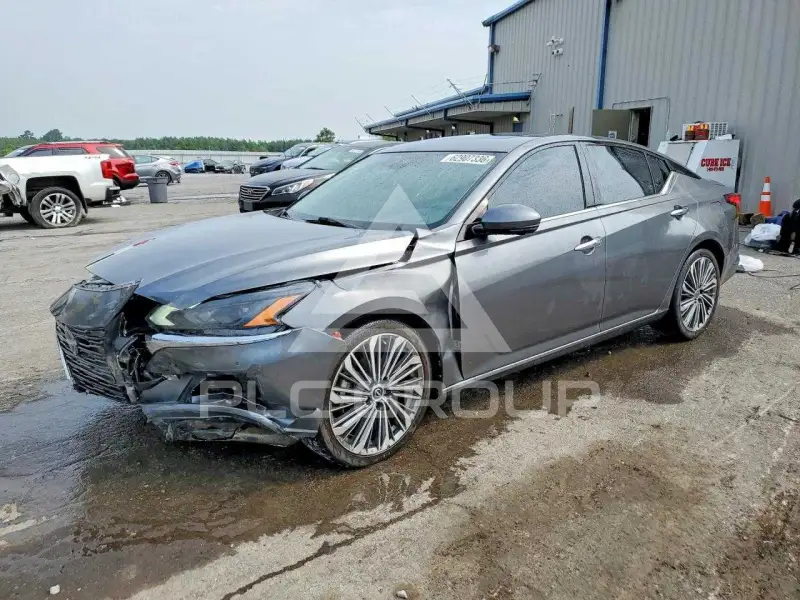 2023 Nissan ALTIMA photo