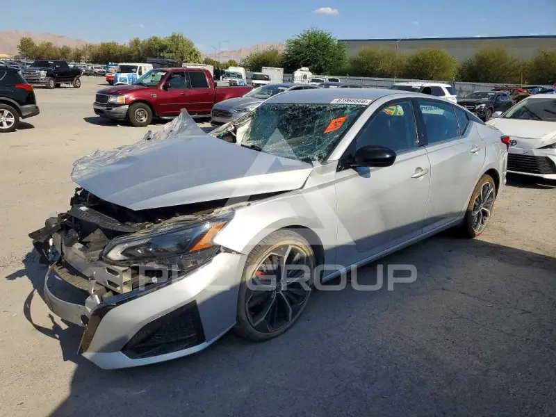 2023 Nissan ALTIMA photo