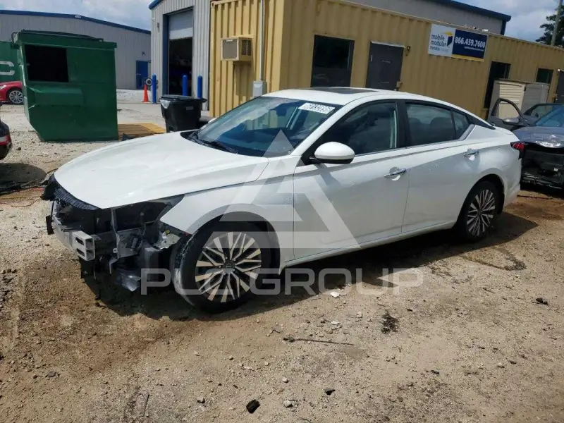 2023 Nissan ALTIMA photo