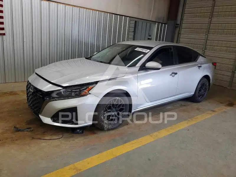 2023 Nissan ALTIMA photo