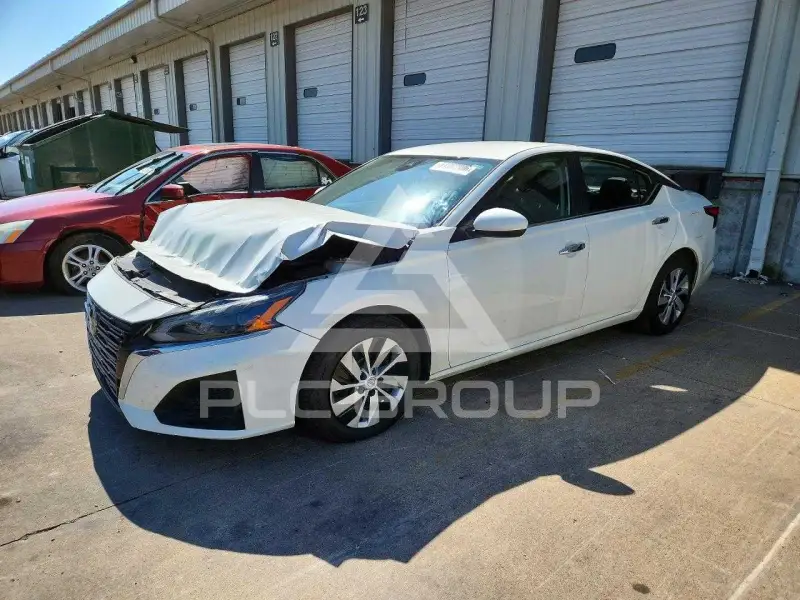 2023 Nissan ALTIMA photo