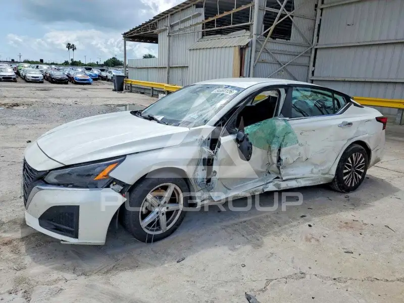 2023 Nissan ALTIMA фото
