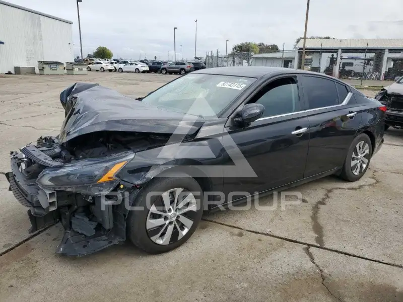 2023 Nissan ALTIMA фото
