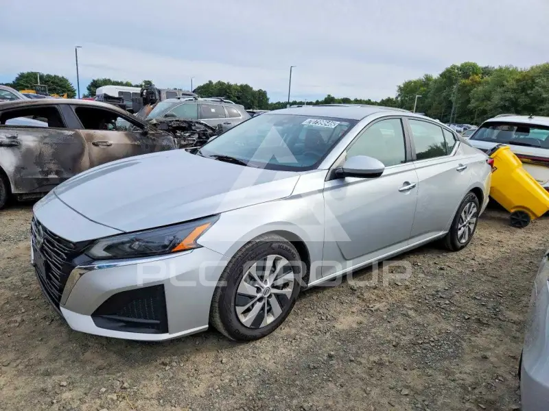 2023 Nissan ALTIMA photo