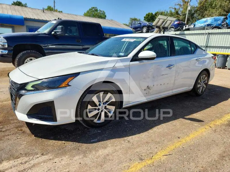 2023 Nissan ALTIMA фото