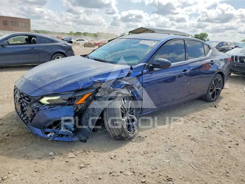 2023 Nissan ALTIMA photo
