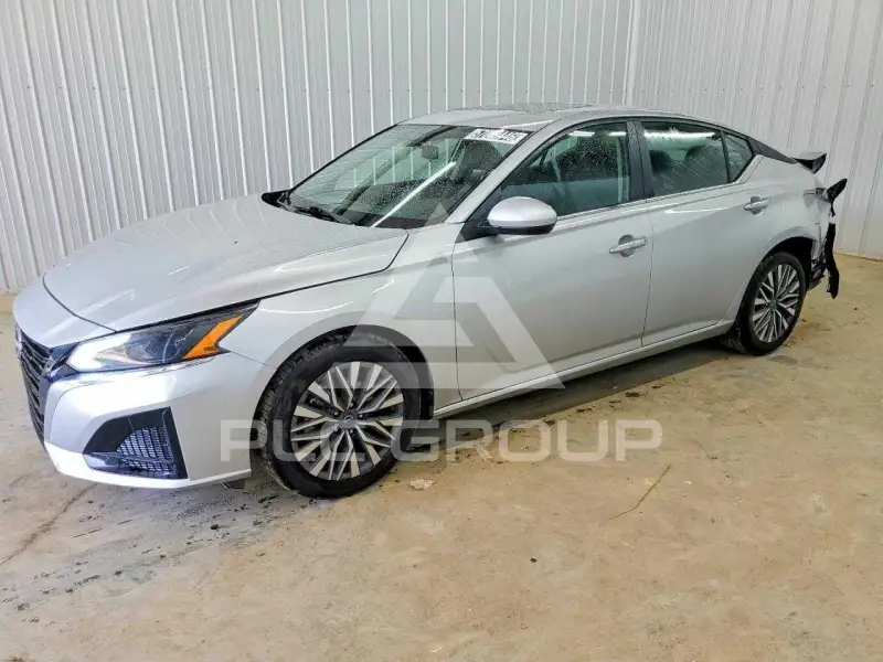 2023 Nissan ALTIMA photo