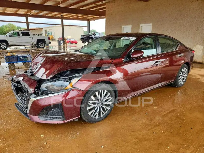 2023 Nissan ALTIMA photo