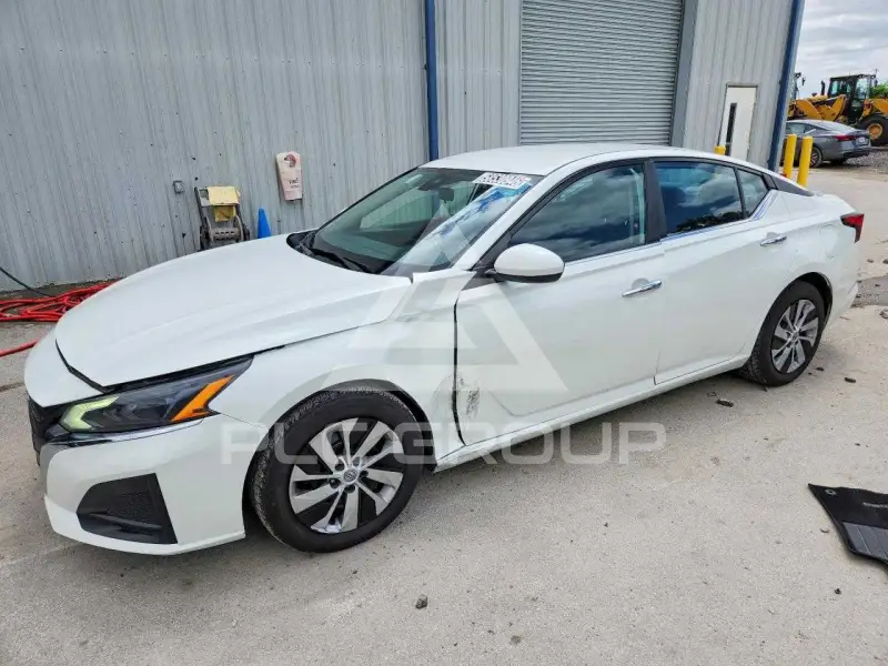 2023 Nissan ALTIMA фото