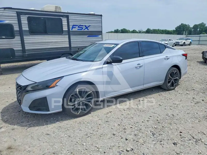 2023 Nissan ALTIMA photo