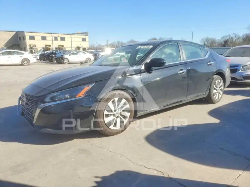 2023 Nissan ALTIMA photo