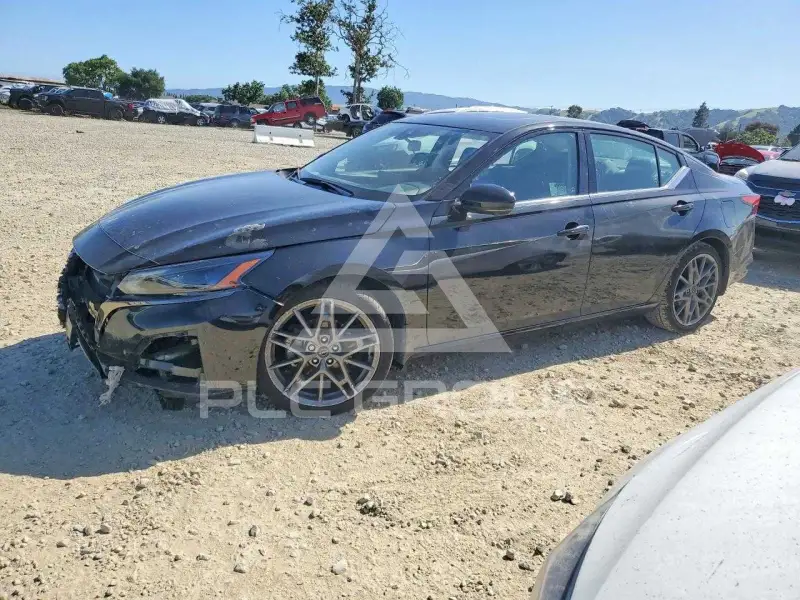 2023 Nissan ALTIMA photo