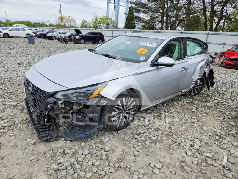 2023 Nissan ALTIMA photo