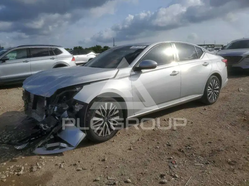 2023 Nissan ALTIMA photo