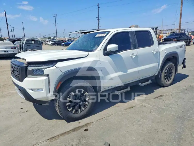2023 Nissan FRONTIER photo