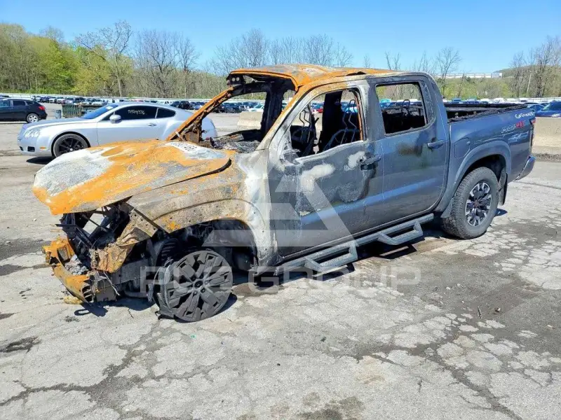 2023 Nissan FRONTIER фото