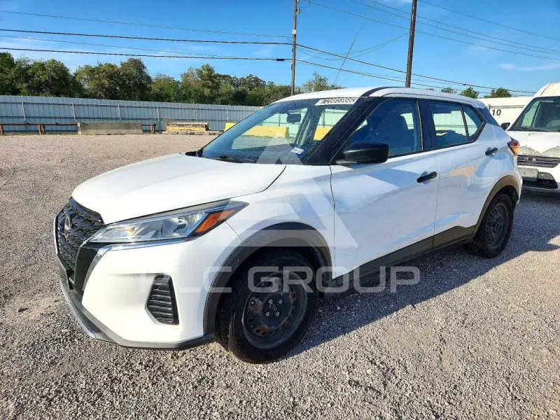 2023 Nissan KICKS photo