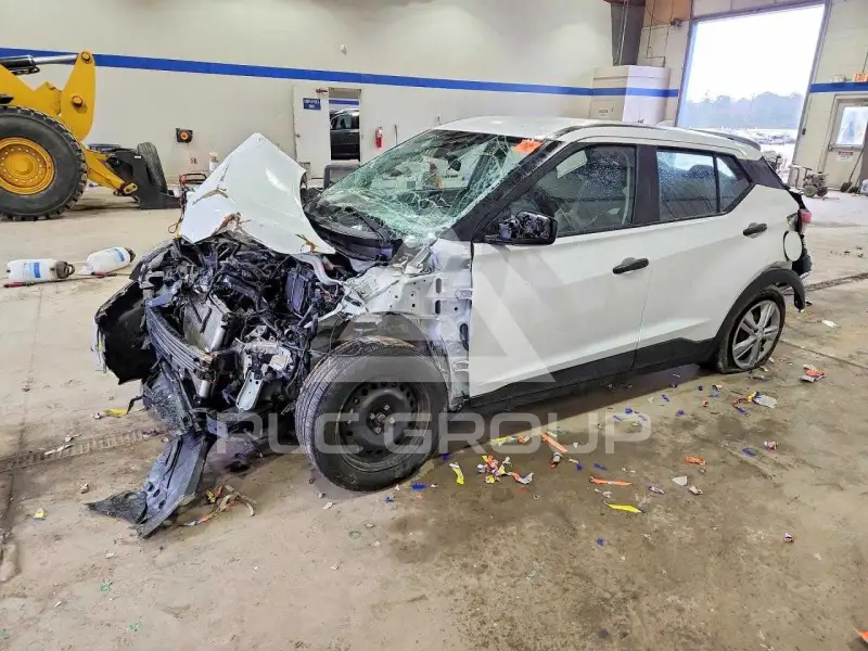 2023 Nissan KICKS фото