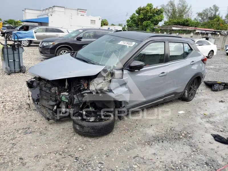 2023 Nissan KICKS фото