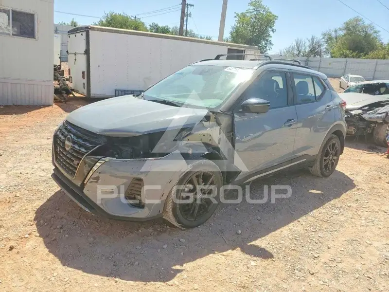 2023 Nissan KICKS photo