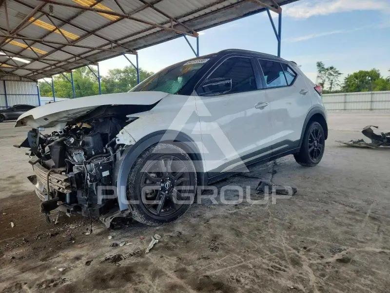 2023 Nissan KICKS фото