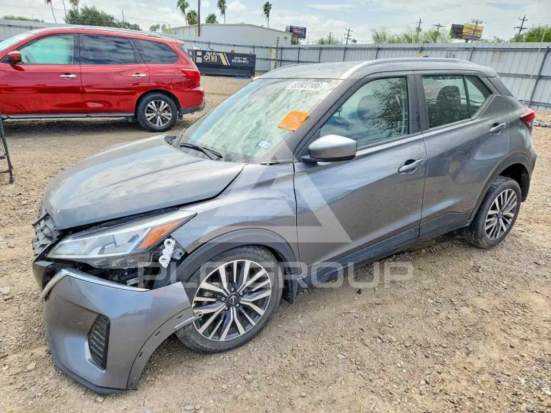 2023 Nissan KICKS фото