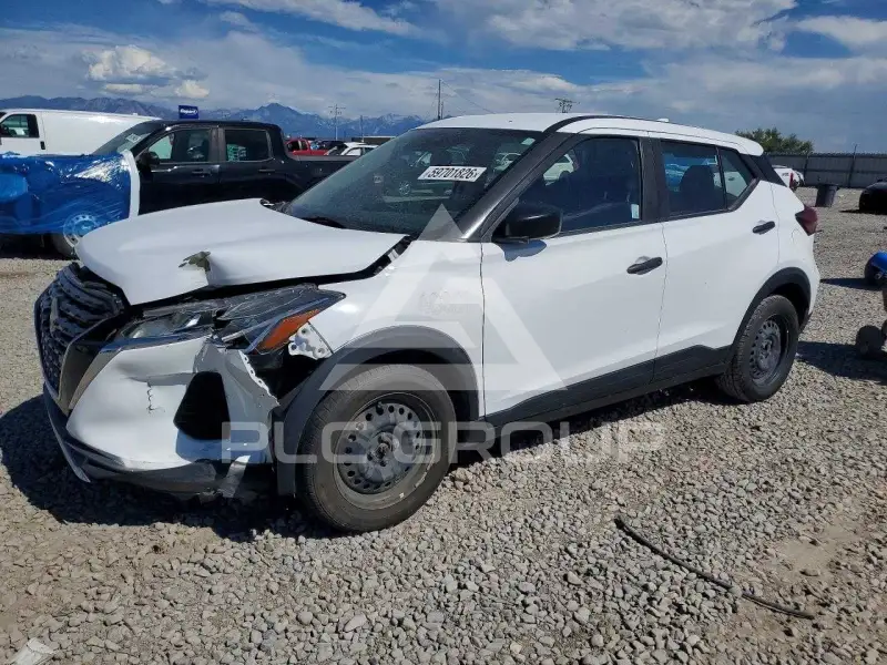 2023 Nissan KICKS фото