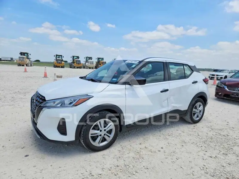 2023 Nissan KICKS фото