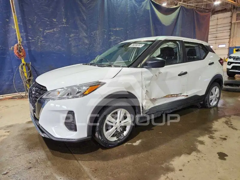 2023 Nissan KICKS фото