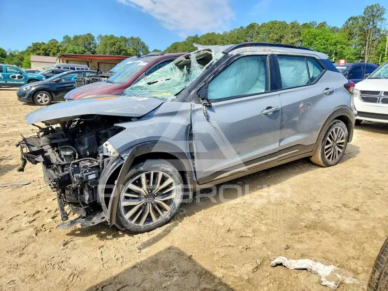 2023 Nissan KICKS фото