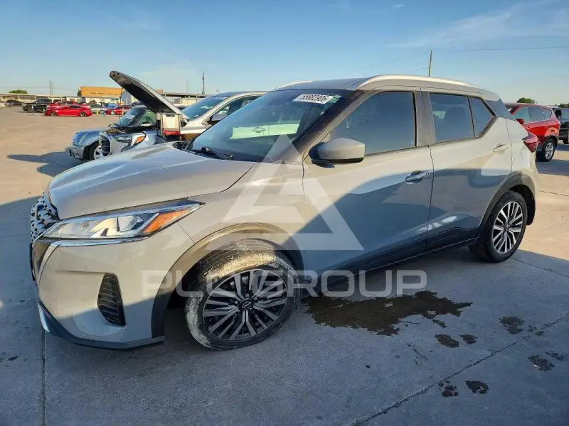 2023 Nissan KICKS фото