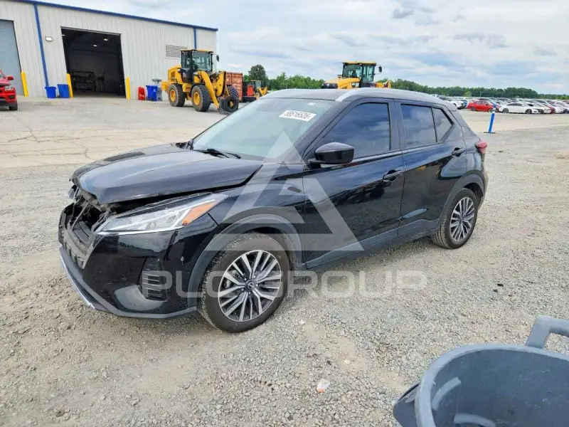 2023 Nissan KICKS фото