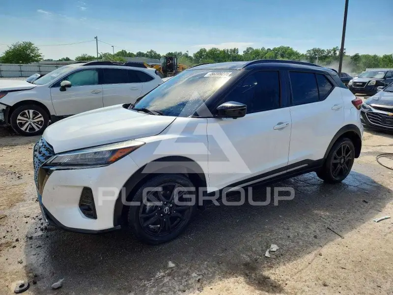 2023 Nissan KICKS фото