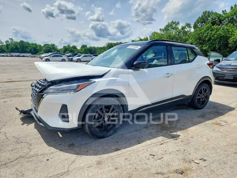 2023 Nissan KICKS фото